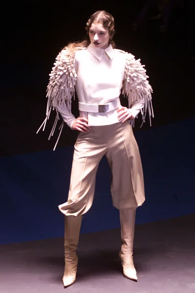 Look 11